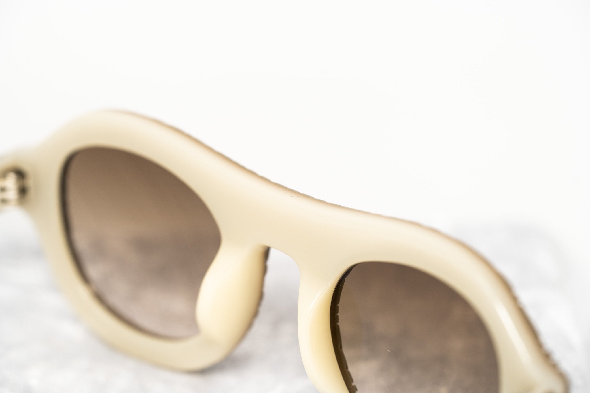 David David Sunglasses Oval Solid Brown Mink Cream With Brown Lenses Category 3 9DAVID1C4BLACKMINK - Watches & Crystals