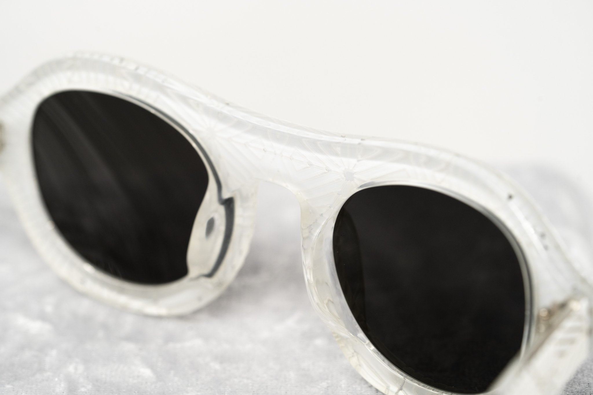 David David Sunglasses Oval Solid White Crystal With Dark Grey Lenses Category 3 9DAVID1C2WHITE - Watches & Crystals