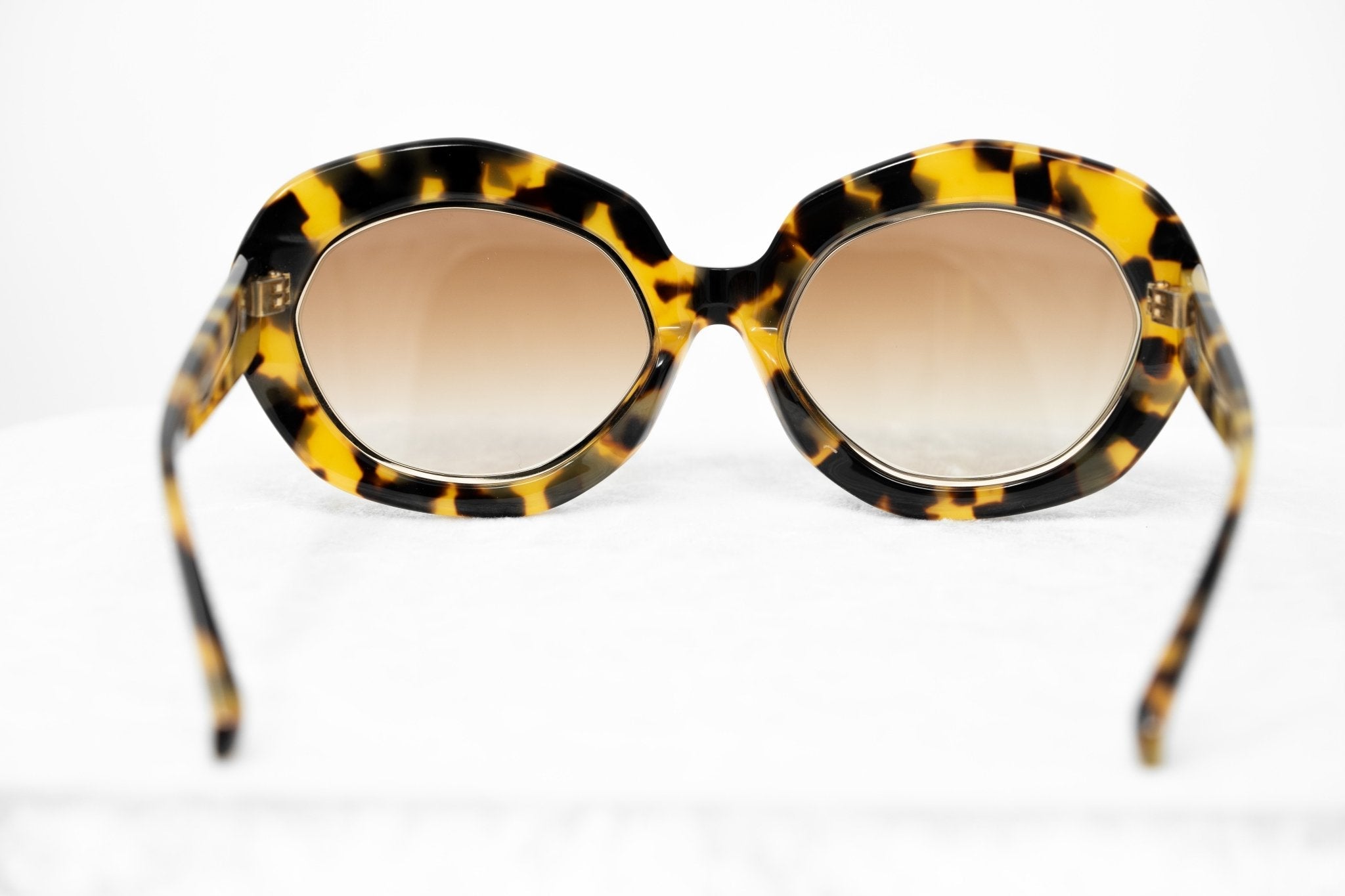 Erdem Women Sunglasses Oversized Tortoise Shell Gold with Brown Graduated Lenses EDM33C4SUN - Watches & Crystals