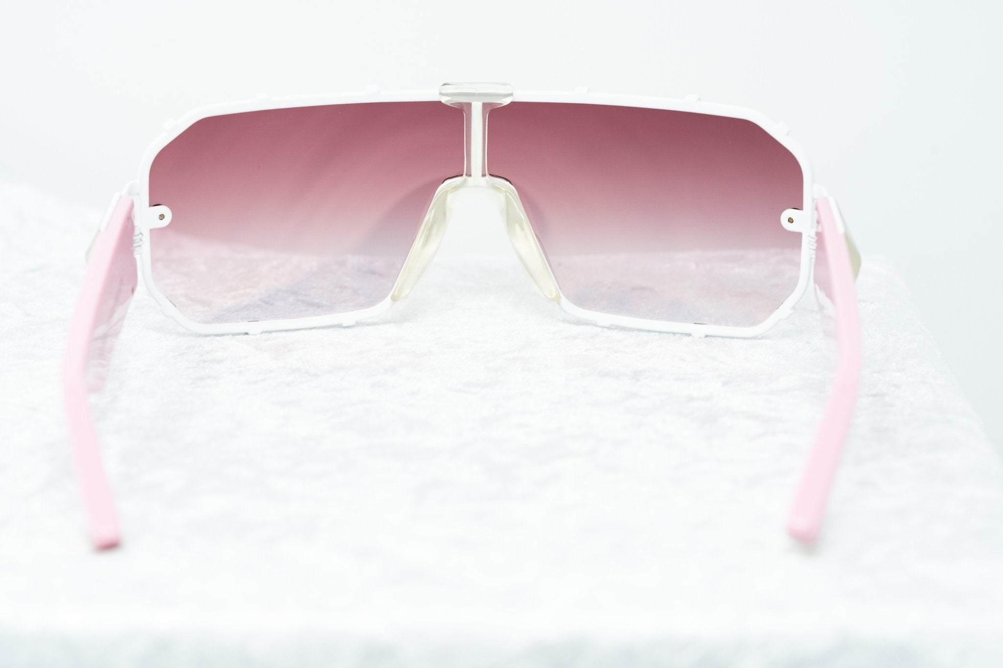 Giles Deacon Sunglasses Shield Pink/White Gold With Category 3 Gold Mirror Graduated Lenses 9GILES1C5PINK - Watches & Crystals