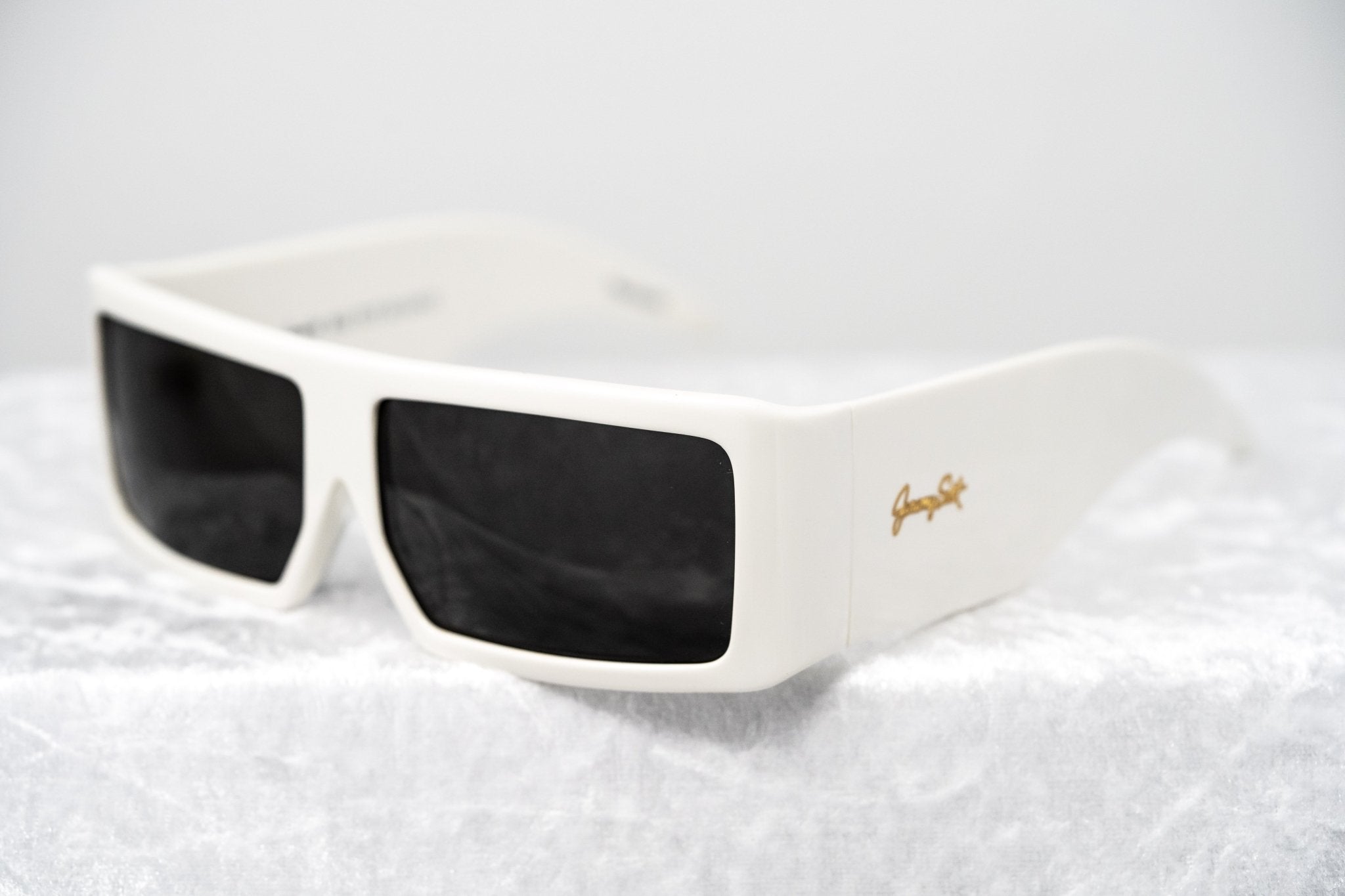 Jeremy Scott Sunglasses Rectangular Big Tut White with Grey CAT2 Lenses 6JSBIGTUTWHITE - Watches & Crystals