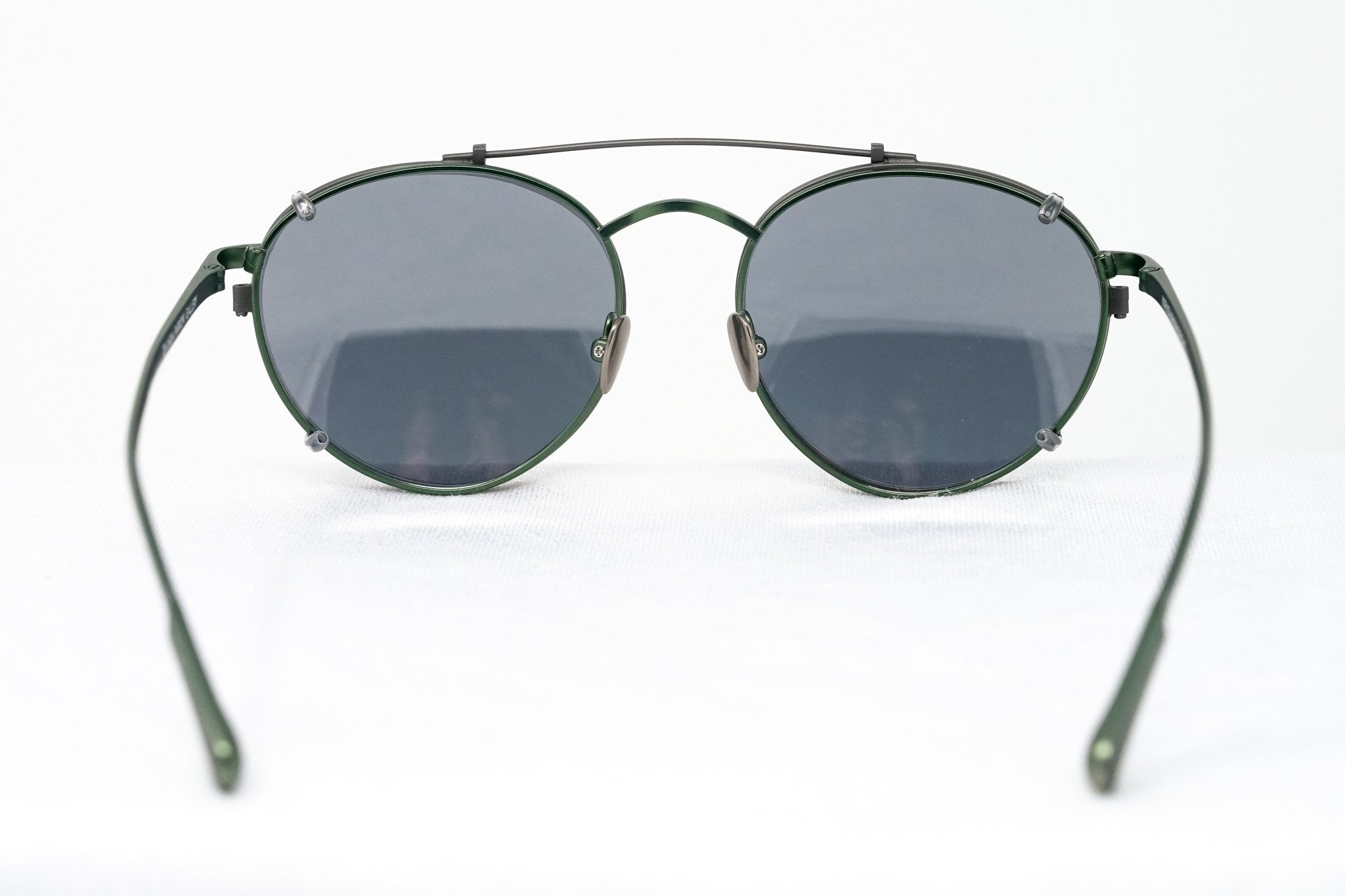 Kris Van Assche Sunglasses Oval Green and Gunmetal Grey - Watches & Crystals