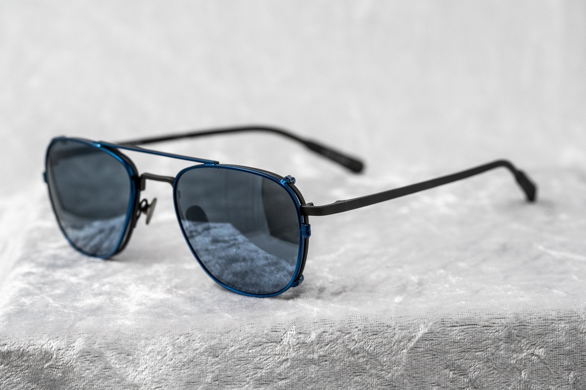 Kris Van Assche Sunglasses Unisex Rectangular Titanium Matte Black Blue Clip-On with Blue Lenses - KVA92C4SUN - Watches & Crystals