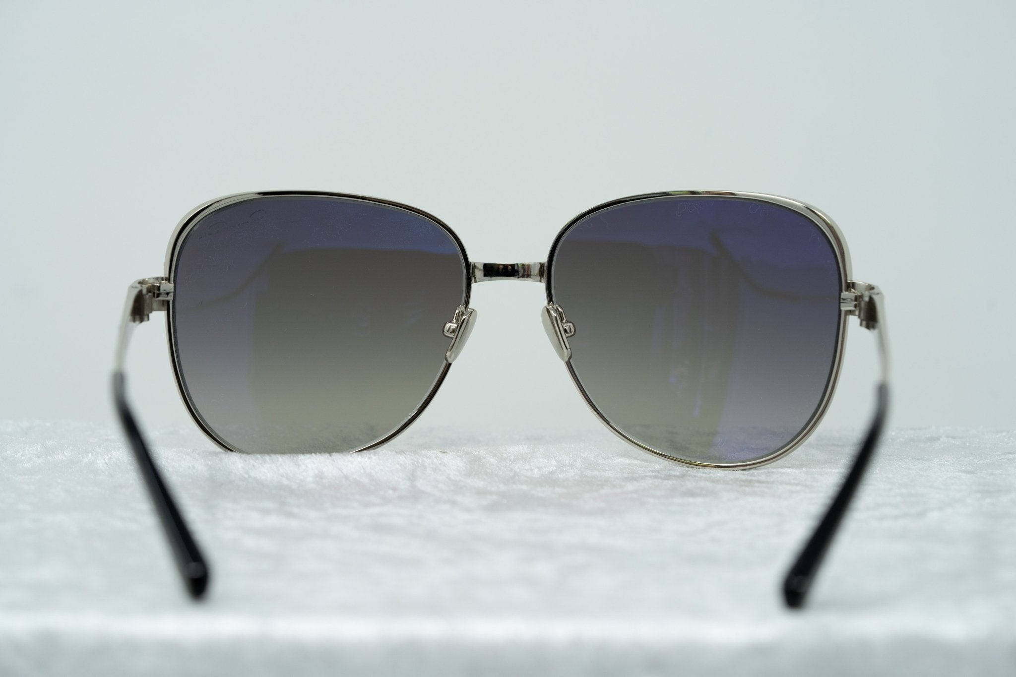 Oscar De La Renta Sunglasses Oversized Frame Silver and Grey Lenses - ODLR32C3SUN - Watches & Crystals