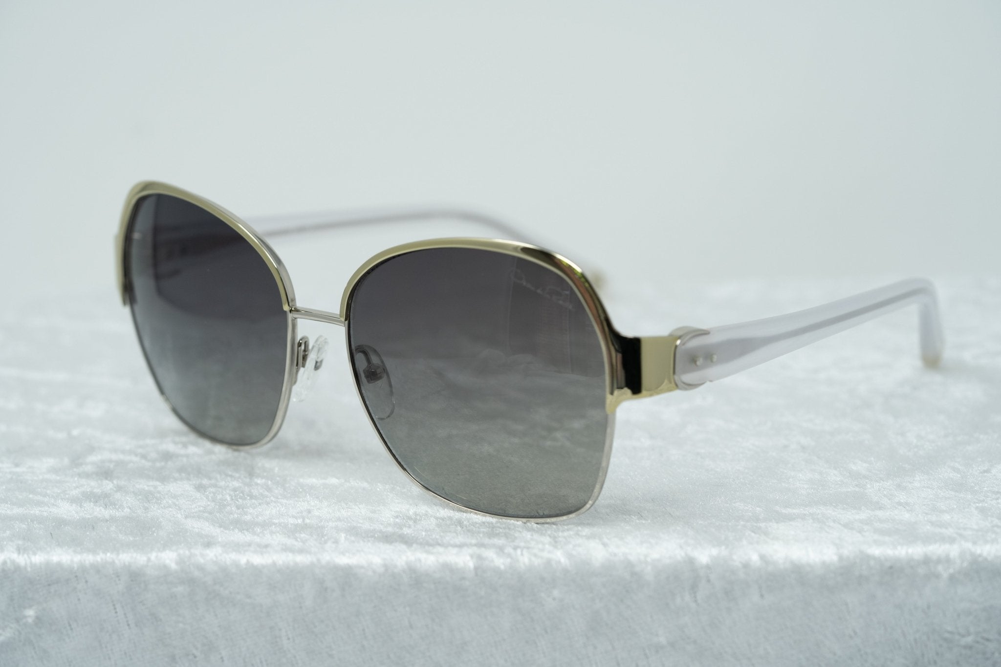 Oscar De La Renta Sunglasses Oversized Frame Silver Light Oyster Enamel With Grey Lenses - ODLR50C3SUN - Watches & Crystals