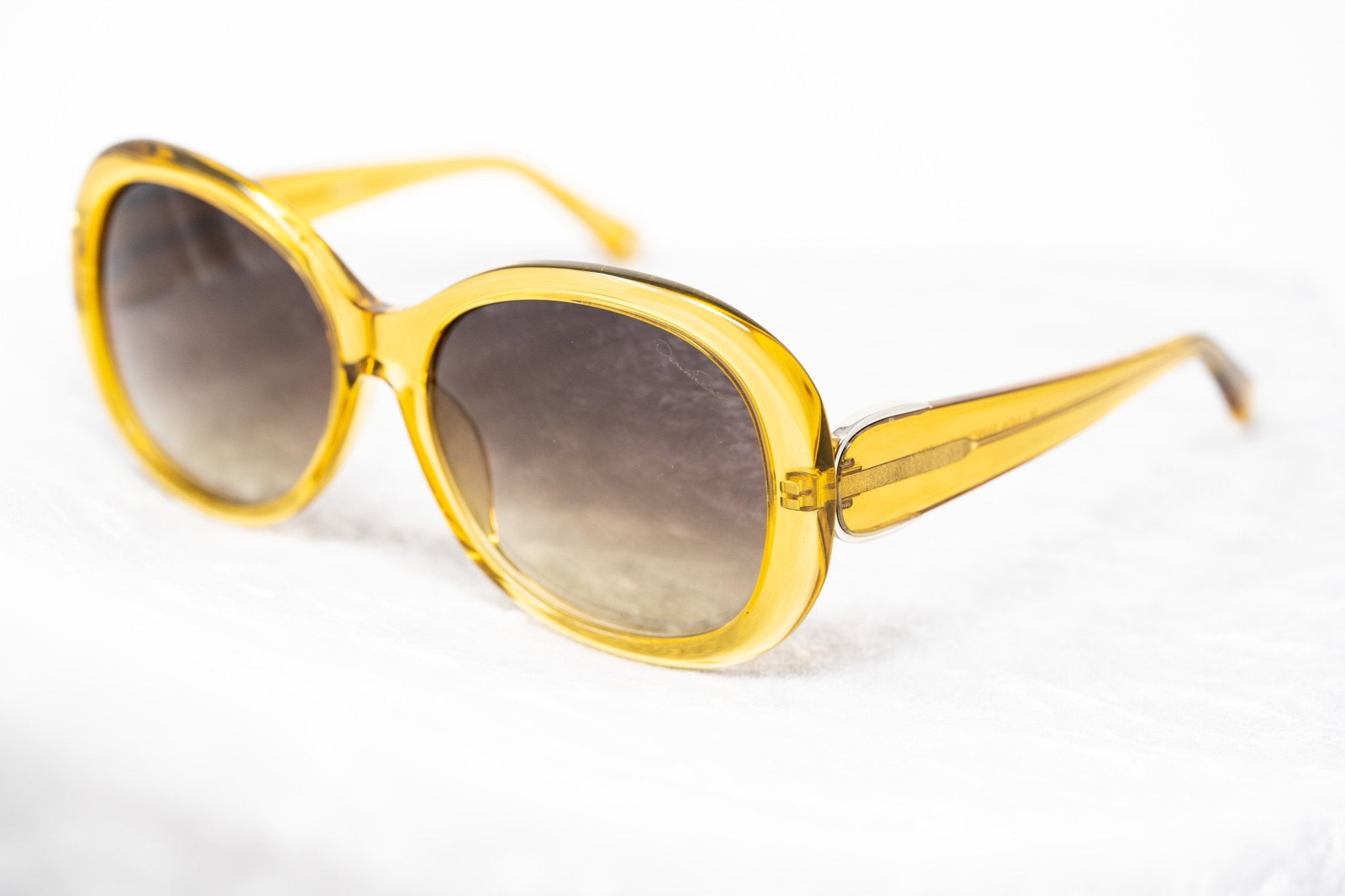 Oscar De La Renta Women Sunglasses Oversized Frame Yellow and Brown Graduated Lenses - ODLR46C4SUN - Watches & Crystals