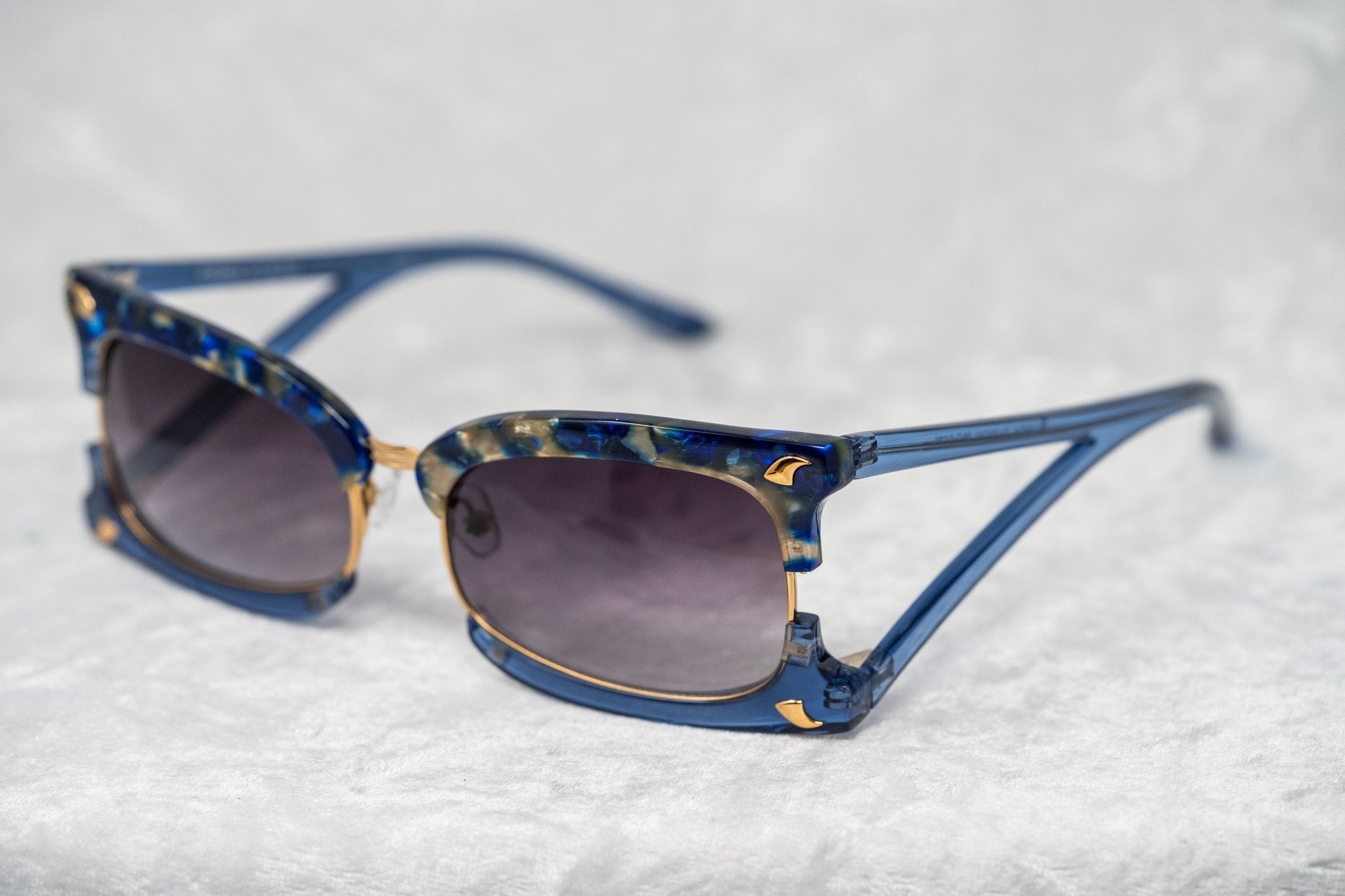 Prabal Gurung Sunglasses Rectangular Textural Blue With Purple Category 3 Graduated Lenses PG2C3SUN - Watches & Crystals