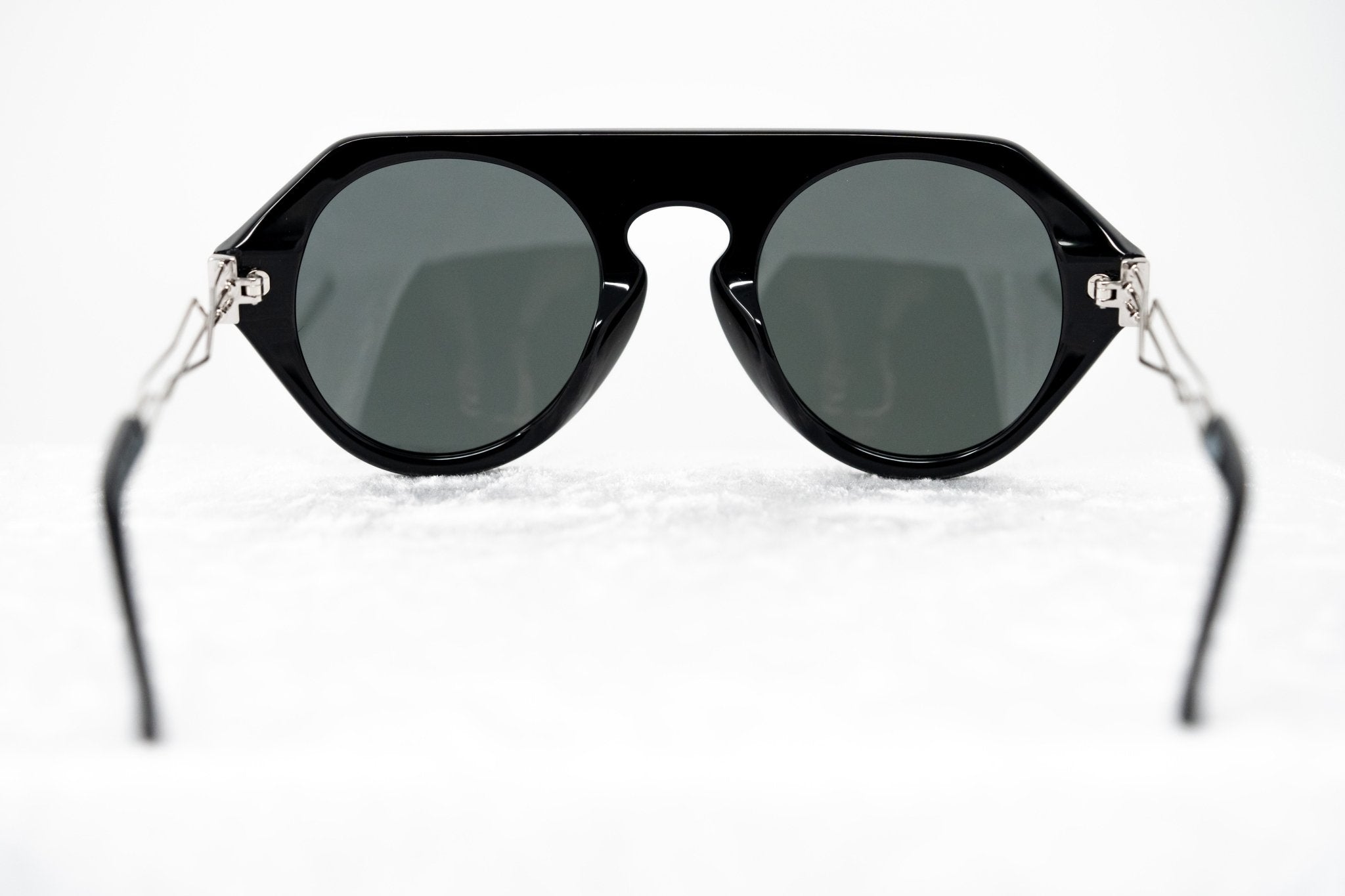 Prabal Gurung Sunglasses Women's Round Flat Top Black Acetate CAT3 Grey Lenses PG15C1SUN - Watches & Crystals