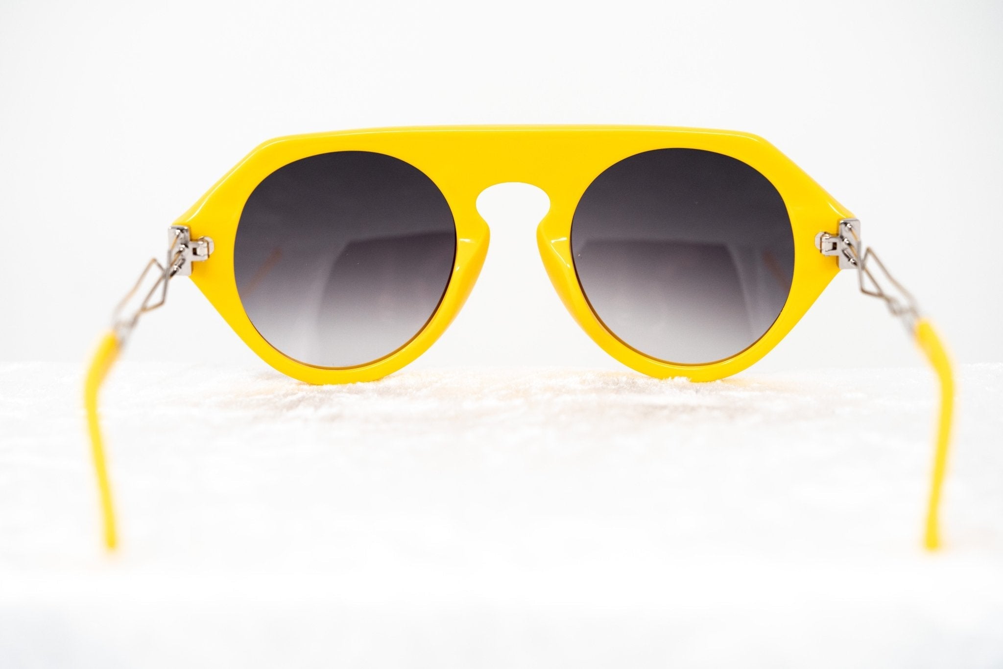 Prabal Gurung Sunglasses Women's Round Flat Top Yellow Acetate CAT2 Grey Gradient Lenses PG15C4SUN - Watches & Crystals