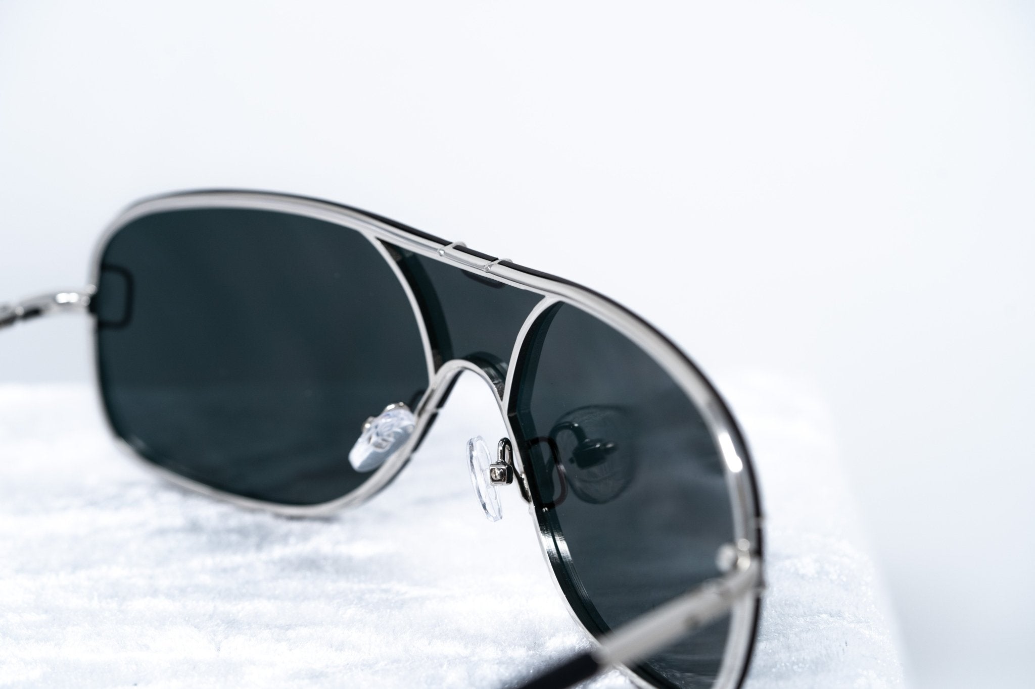 Yohji Yamamoto Unisex Sunglasses Brushed Silver and Grey Lenses Category 4 - YY10ROCKERC1SUN - Watches & Crystals