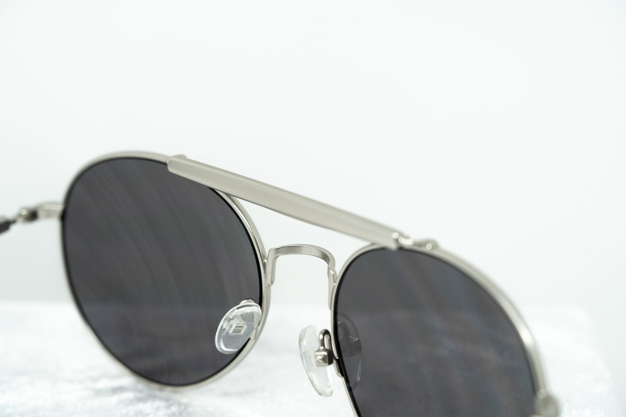 Yohji Yamamoto Unisex Sunglasses Round Silver and Dark Grey Lenses Category 3 - YY12RIDERC1SUN - Watches & Crystals